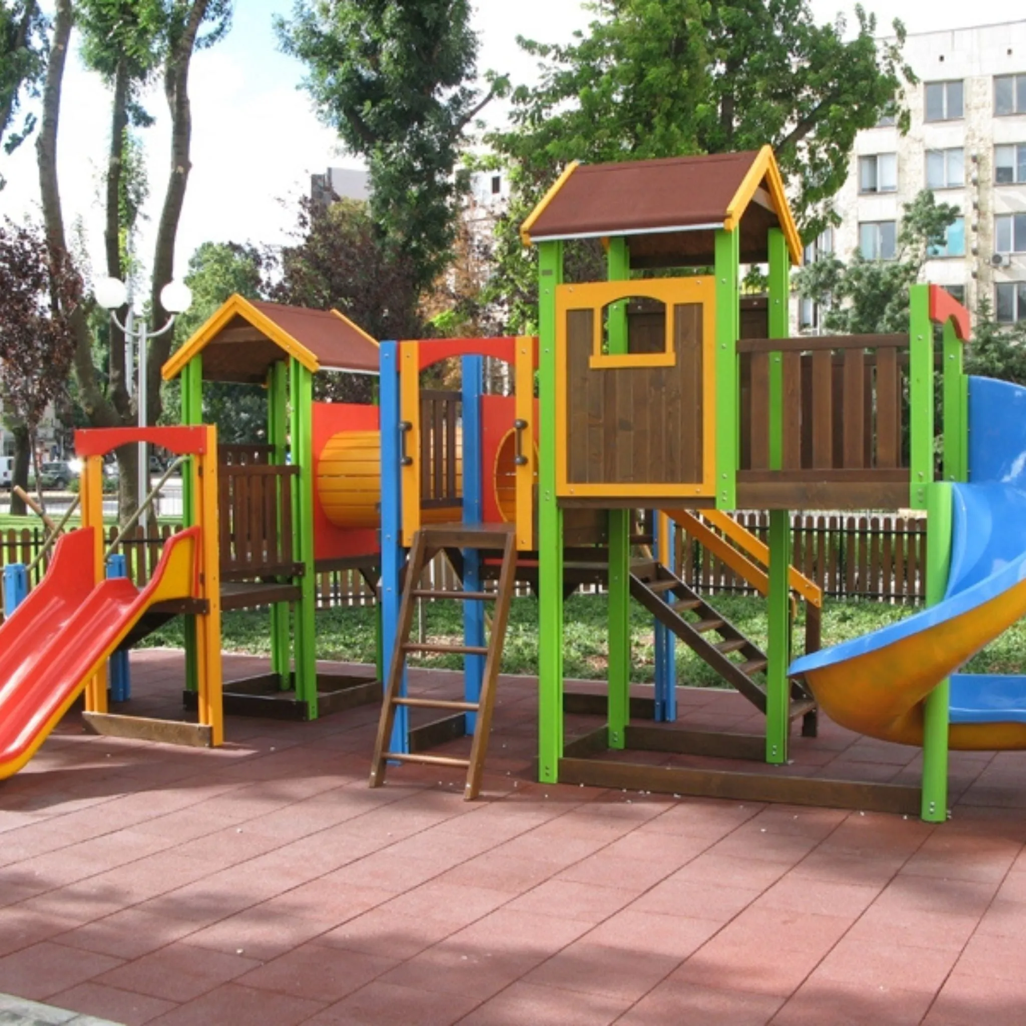 Cannons UK 50cm x 50cm x 20mm Rubber Playground Tiles (bulk discounts available)