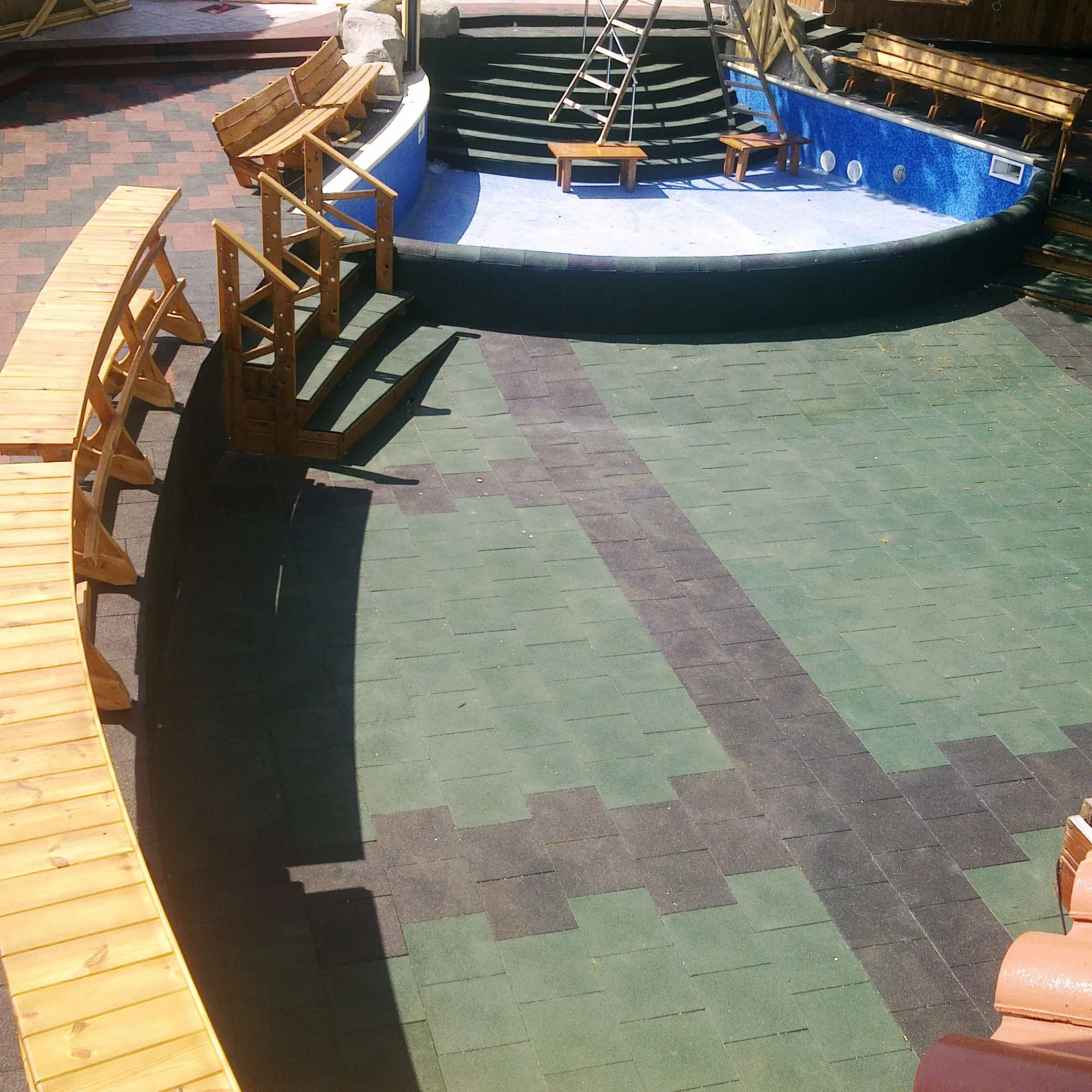Cannons UK 50cm x 50cm x 20mm Rubber Playground Tiles (bulk discounts available)
