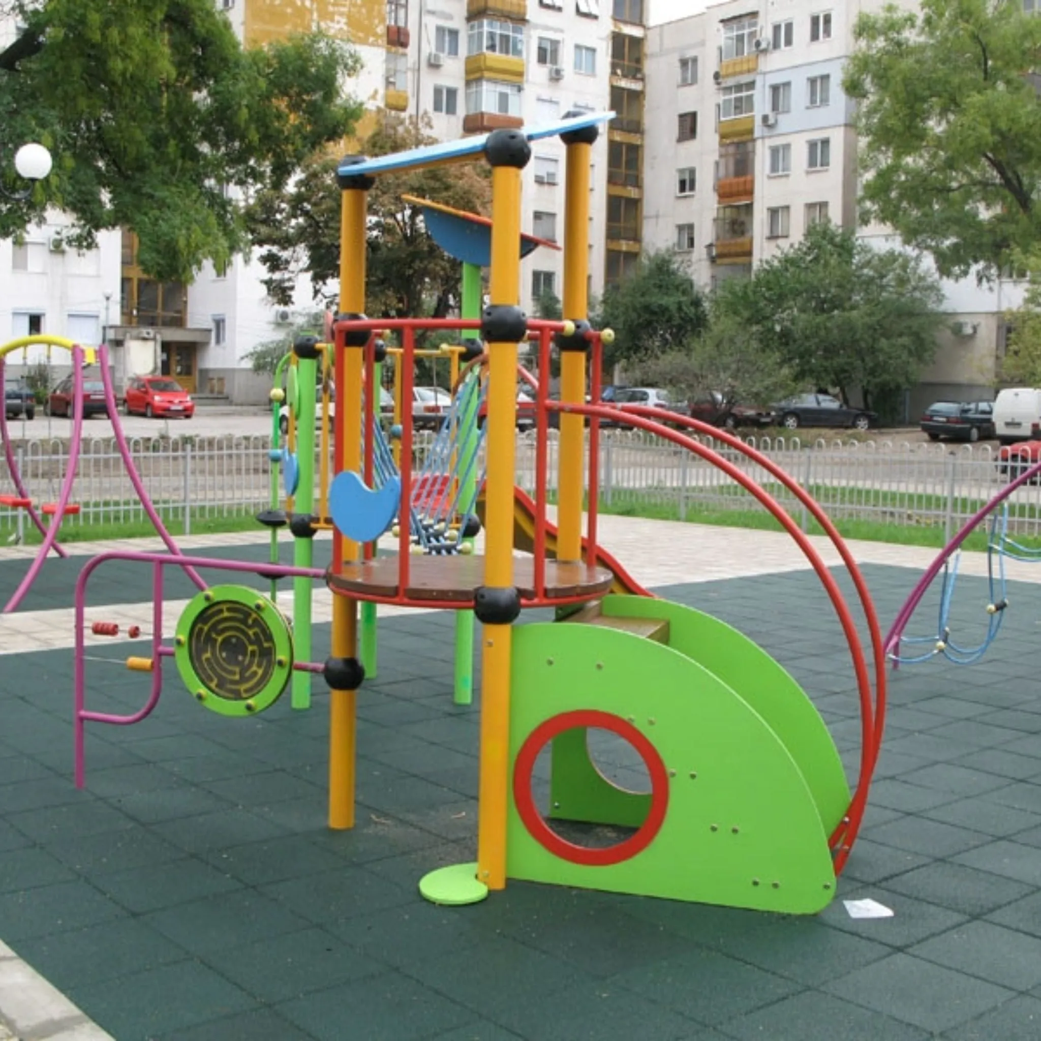 Cannons UK 50cm x 50cm x 20mm Rubber Playground Tiles (bulk discounts available)