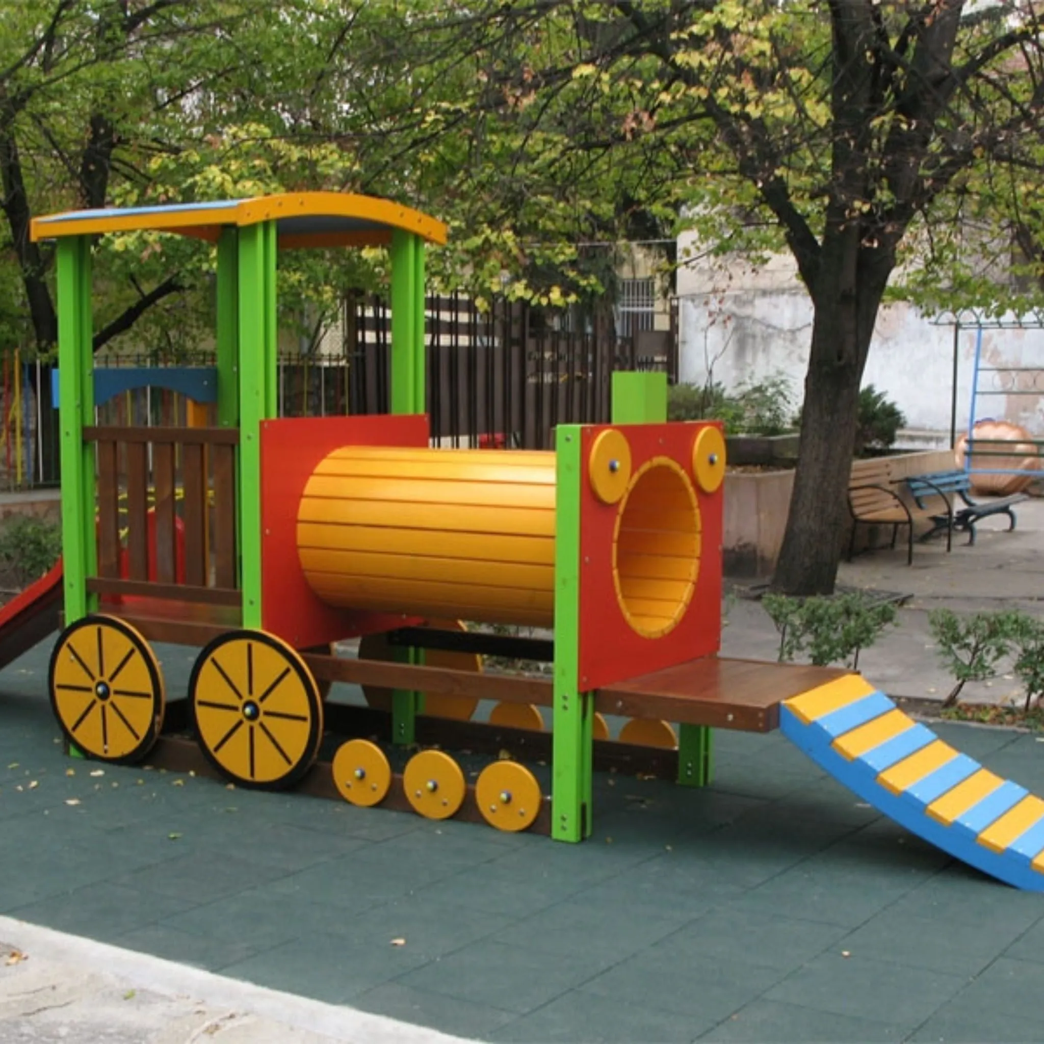 Cannons UK 50cm x 50cm x 20mm Rubber Playground Tiles (bulk discounts available)