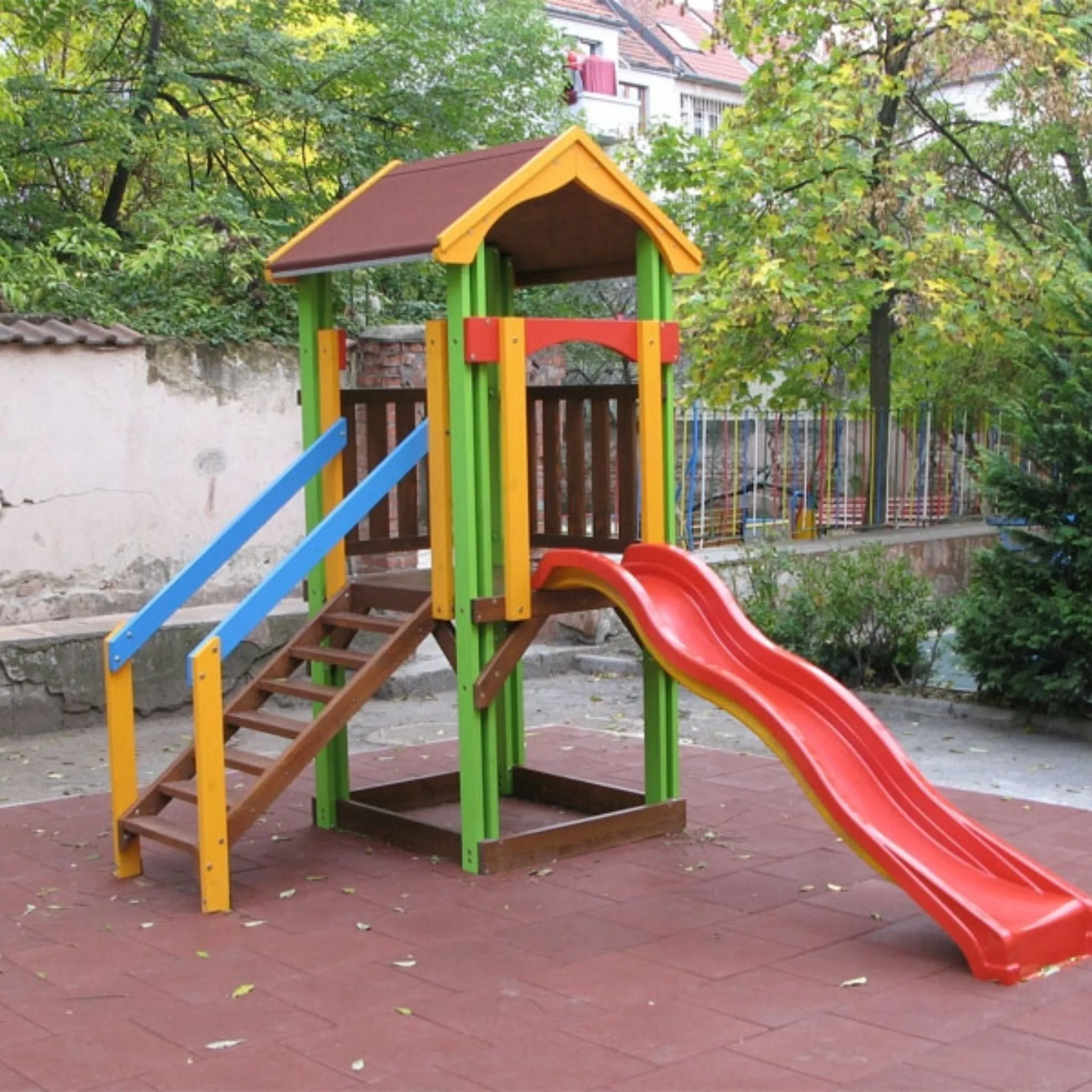 Cannons UK 50cm x 50cm x 20mm Rubber Playground Tiles (bulk discounts available)