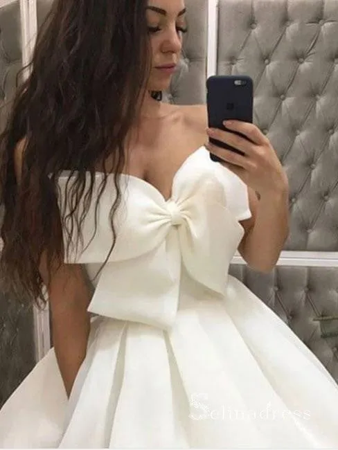 Chic A-line Starpless White Wedding Dresses WIth Big Bow Bridal Gowns CBD412