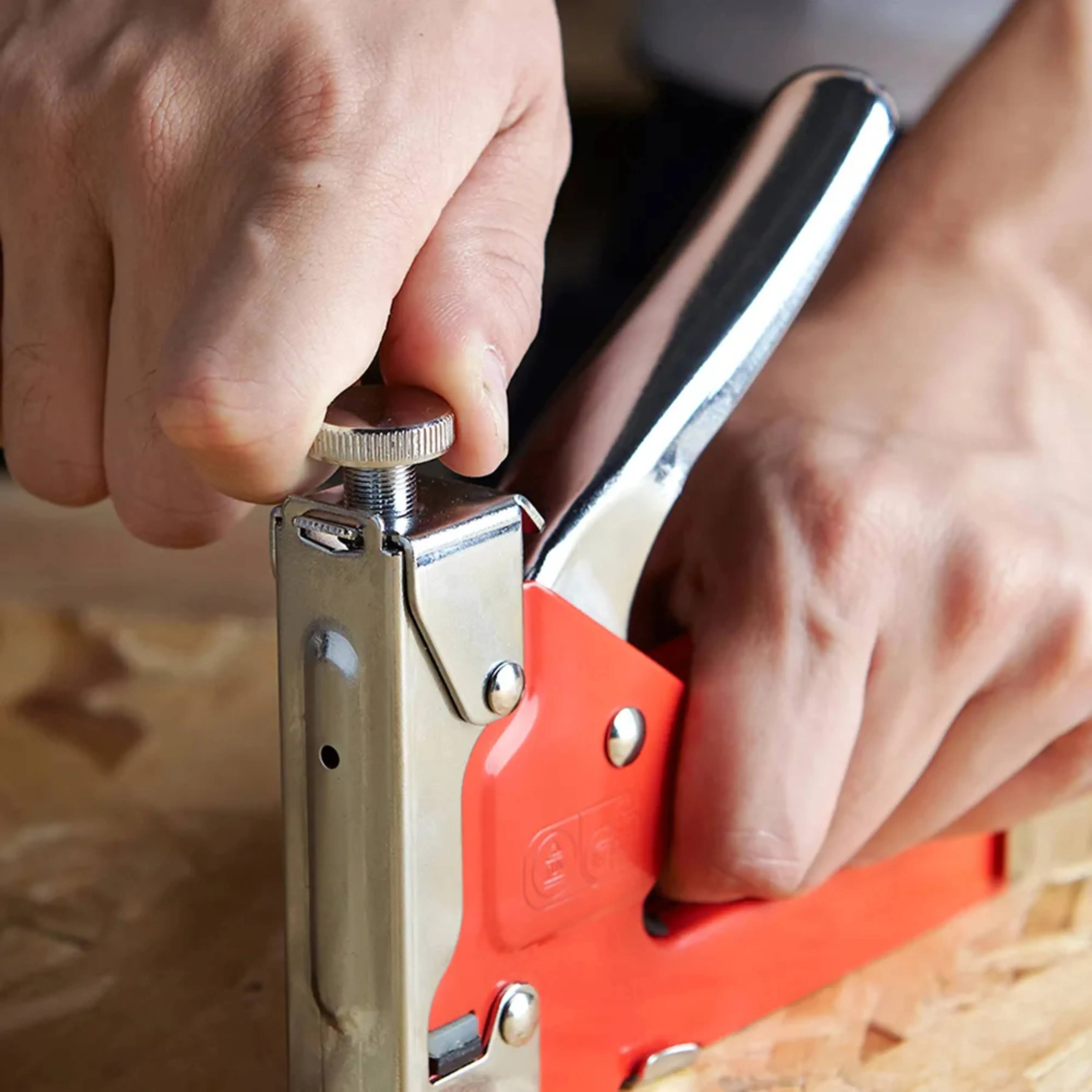 DEKTON 3-in-1 Staple Gun with Staples