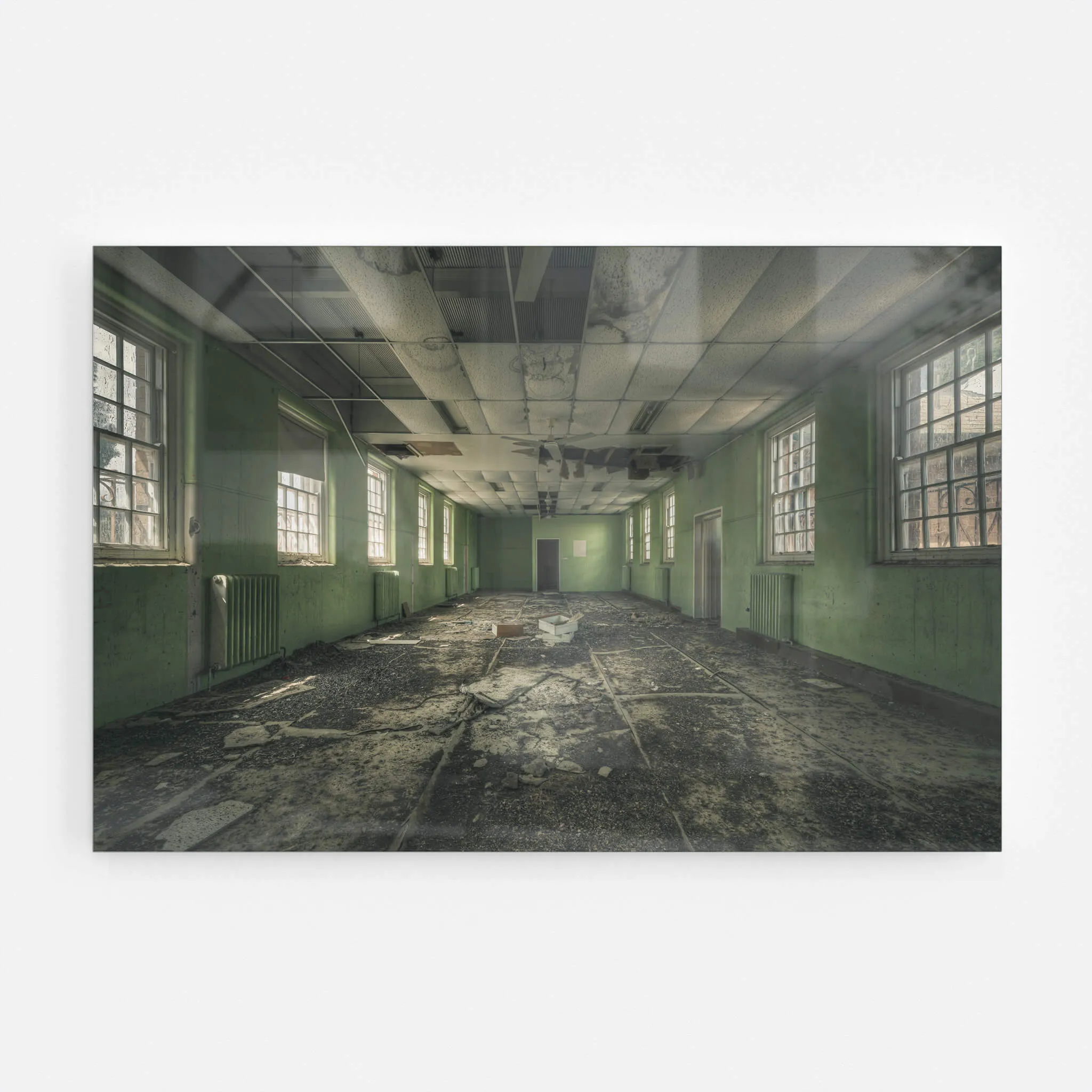 Narrow Green Room | The Asylum