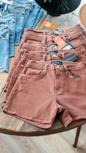 Walnut Mom Short